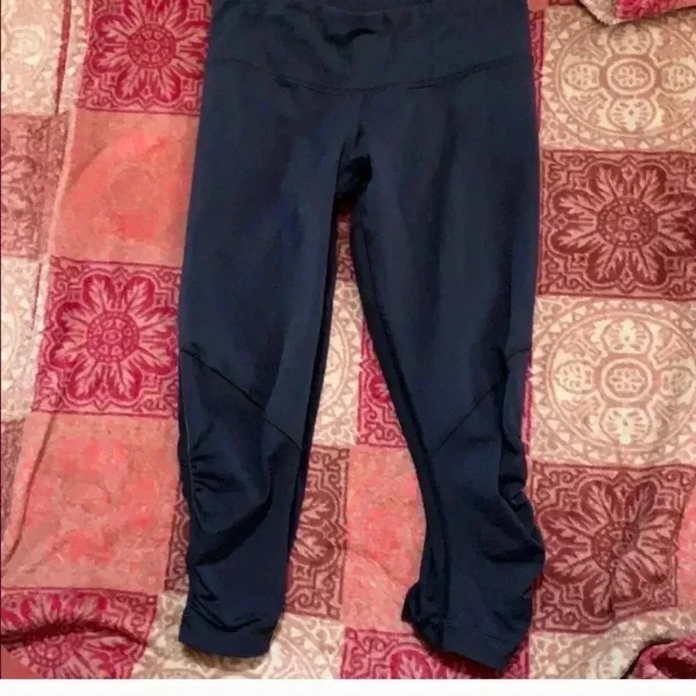 Lululemon run for your life crop